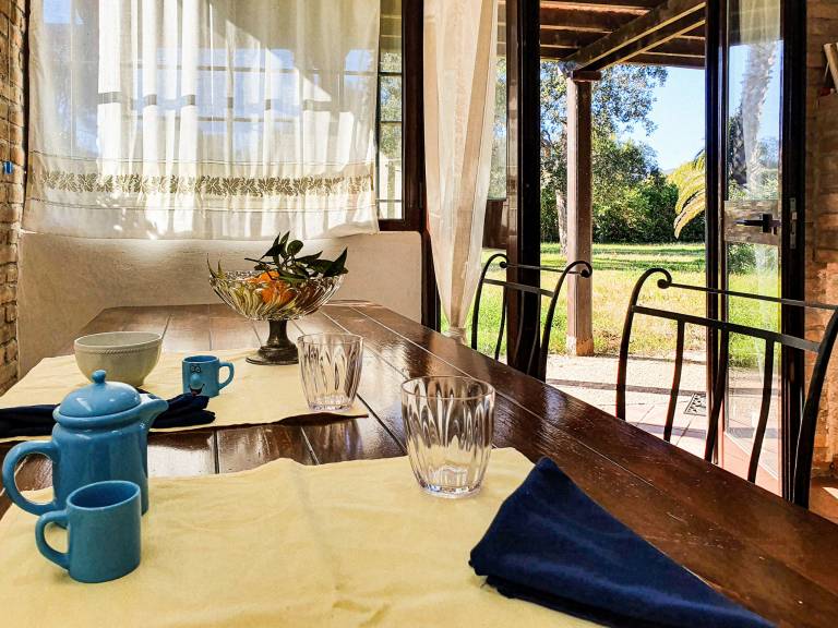 Fully equipped beautiful villa with terrace, barbeque & yard | Pets are welcome in Porto Azzurro