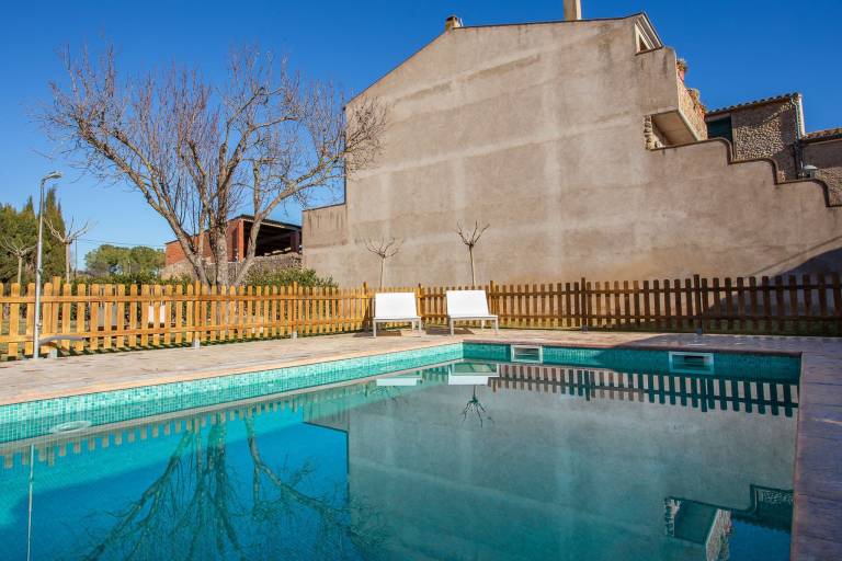 House with barbecue, pool & garden — photo 3