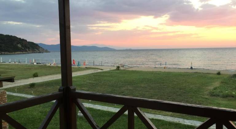 Fully equipped lovely vacation home with barbeque, terrace & garden | Pets allowed — photo 4