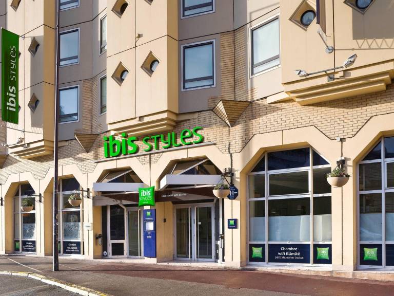 Ibis Styles Lille Centre Gare Beffroi — photo 4