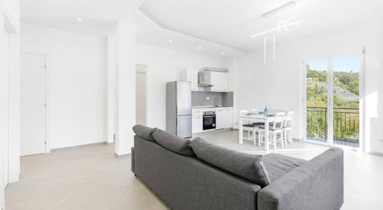 Rental apartment with 2 rooms for 6 persons — photo 2
