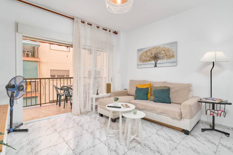 Apartment 'Aurora Mar Del Sol' with Sea View, Shared Pool and Wi-Fi — photo 3