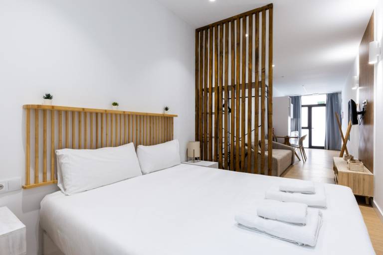 Charming Studio Steps Away from Ruzafa Sleeps 4