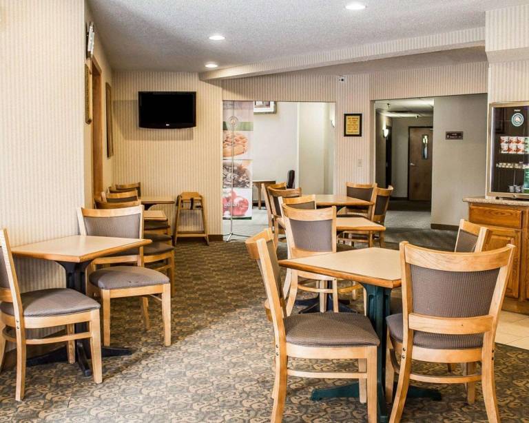 Quality Inn Elyria — photo 3