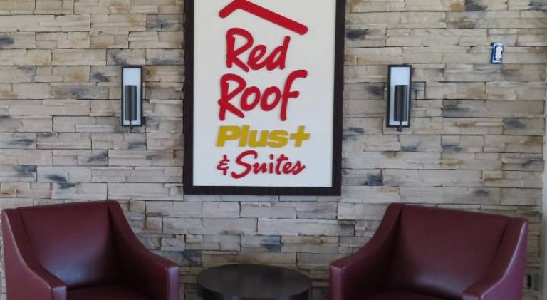 Red Roof PLUS & Suites Erie — photo 5
