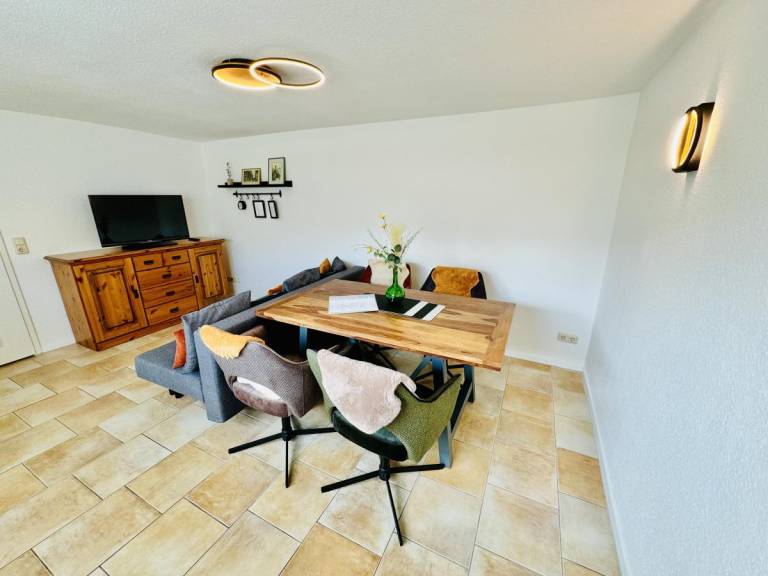 Holiday apartment with garden — photo 3