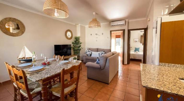 House with private pool, garden & patio | Perfect for remote work | Pets allowed — photo 3