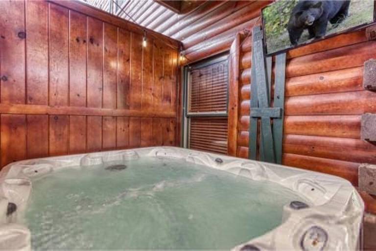 Day Dreamer Cabin with Views by Beyond Expectations — photo 2