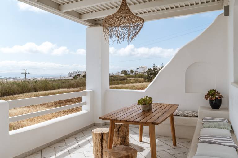 Villa 'Aeolos Erato' with Sea View, Wi-Fi and Air Conditioning in Naxos
