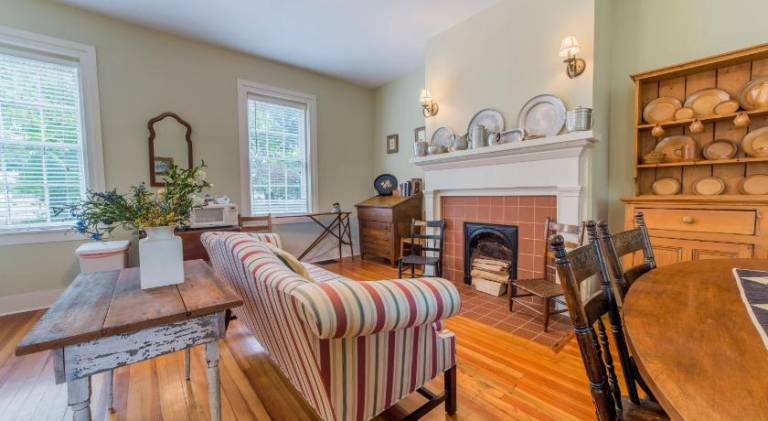 Bourbon Manor Bed & Breakfast Inn — photo 4