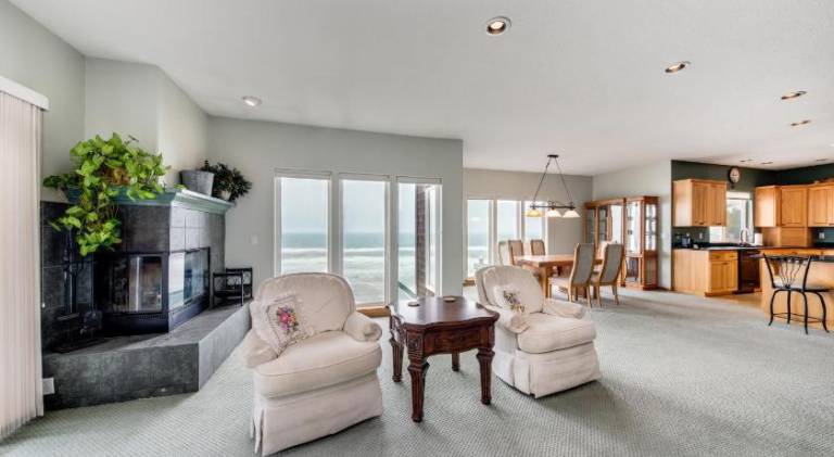 House | Close to the beach | Pets allowed — photo 3