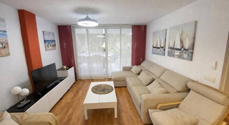 Rental apartment with pool — photo 2