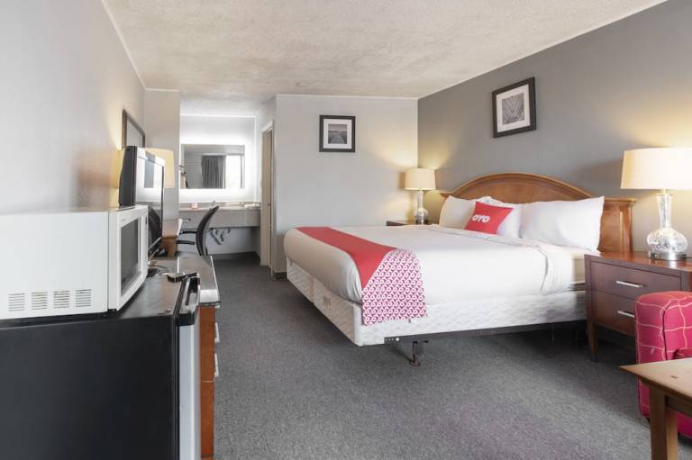 OYO Hotel Jennings Near Crowley LA I 10