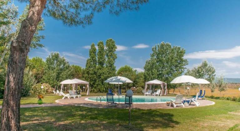 Vacation home with garden, private pool & barbeque in Scarlino
