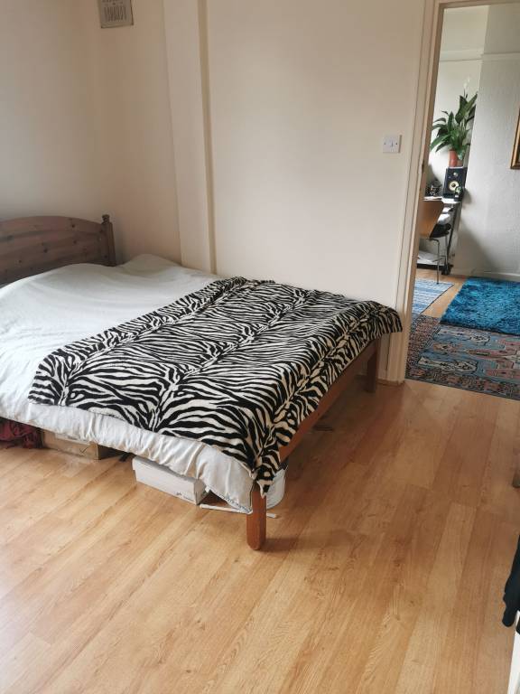 Condo London