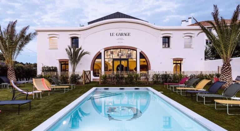 Le Garage Biarritz Hotel in Biarritz