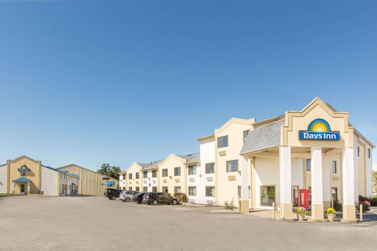 Days Inn by Wyndham Effingham in Effingham, IL