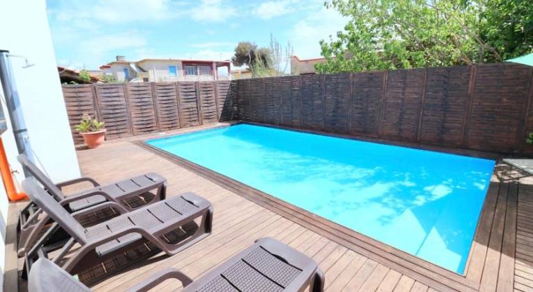 Villa with pool | Close to the beach | Pet-friendly in Caserta