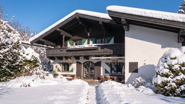 Ferienwohnung mit Hund in Kitzbühel für max. 9 Personen Ferienwohnung mit Hund in Kitzbühel für max. 9 Personen