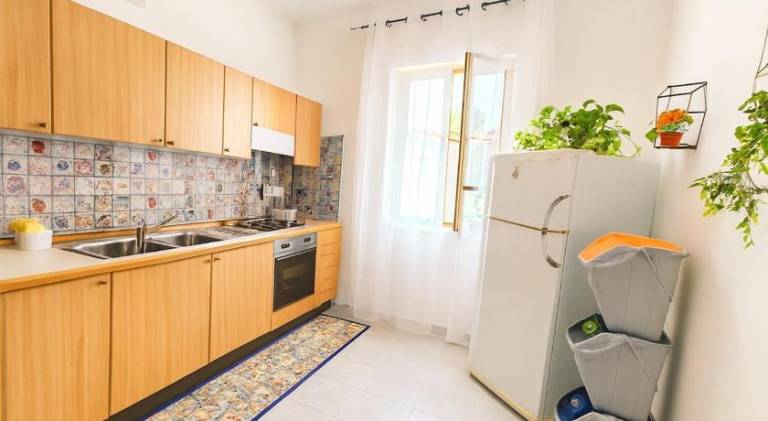Rental apartment with 1 room for 6 persons — photo 3