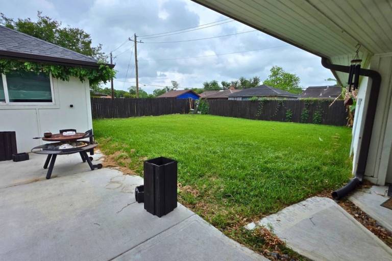 Child-friendly nice vacation home with garden | Next to Space Center Houston | Dogs allowed — photo 4