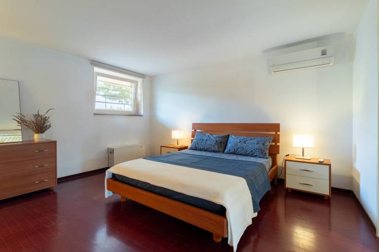 Apartment 'Al Civico 1' with Private Terrace, Wi-Fi and Air Conditioning in Conversano