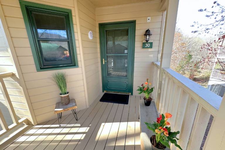 Wonderful vacation home with heated pool & hot tub | Pets are welcome — photo 2