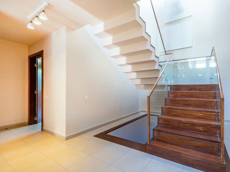 Luxury villa in Albufeira with heated pool and air conditioning for 7 people — photo 2