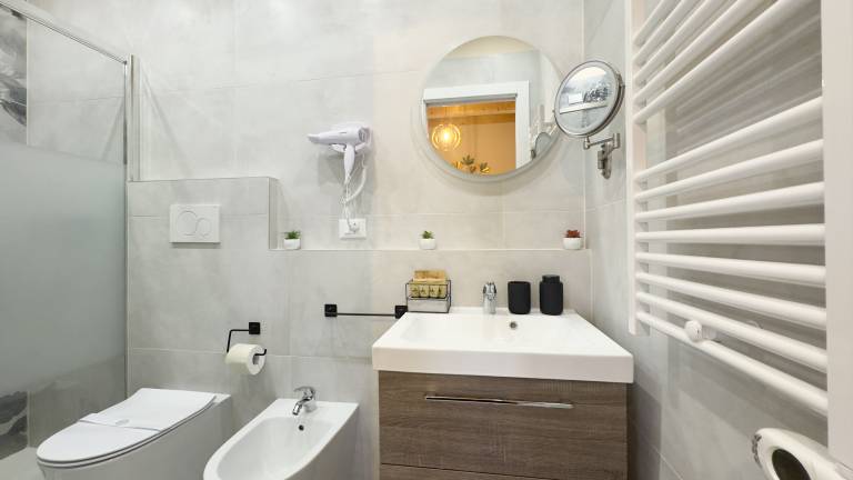 Family-oriented holiday apartment with patio | City view — photo 5