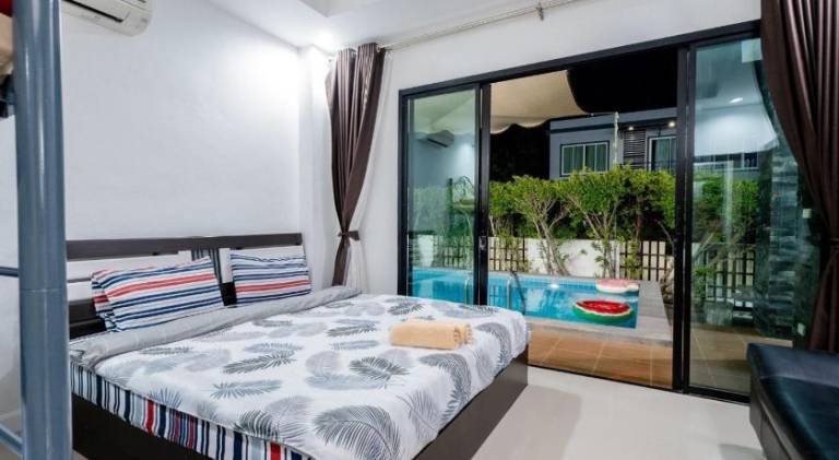 Villa with pool | Pets allowed — photo 2