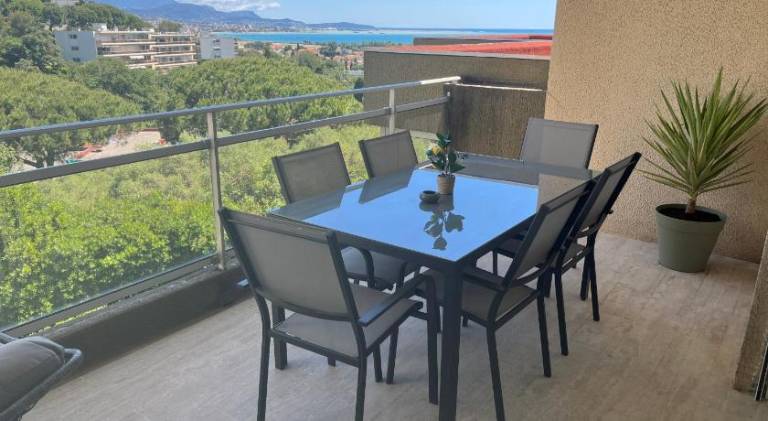 Fully equipped rental apartment with terrace & private pool | Dogs allowed — photo 5