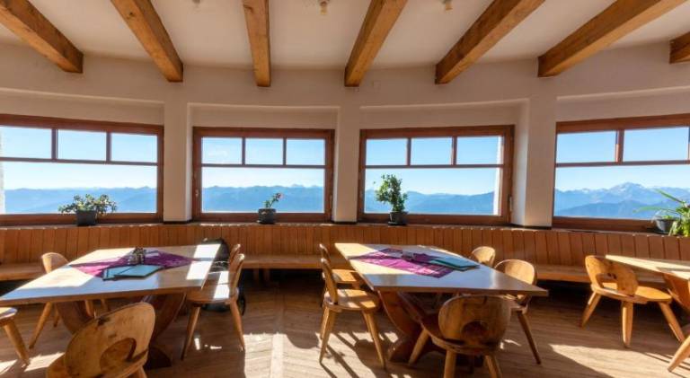 Cafe Pension Alpina — photo 2