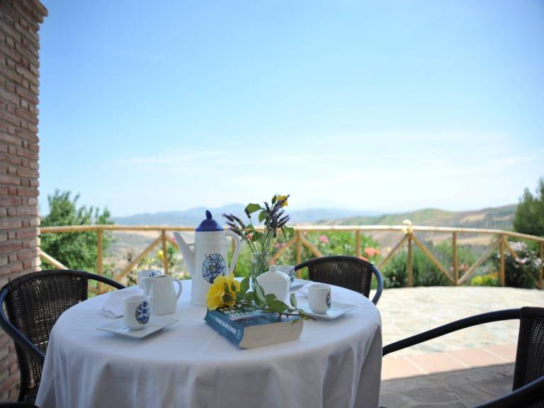 House with private pool & barbeque — photo 4