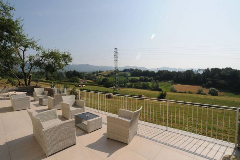 Accommodation  Ponzalla