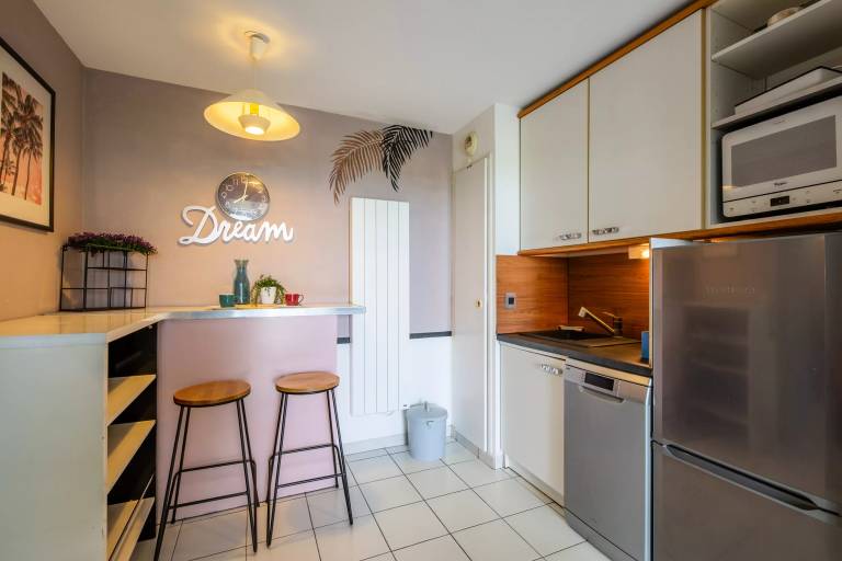 Lovely rental apartment with jacuzzi, patio & garden | Next to the beach | Pets are welcome — photo 5
