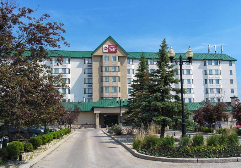 Best Western Plus Winnipeg Airport Hotel in Winnipeg, MB