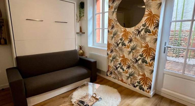 Fully equipped apartment with grill & yard | Next to Basilica of Saint-Sernin | Good for workation | Pet-friendly in Toulouse