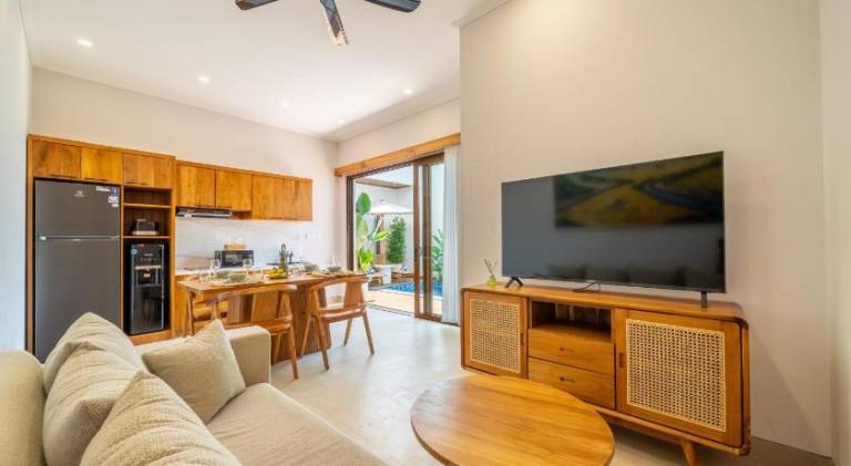 Pleasant villa with pool | Pets allowed — photo 4
