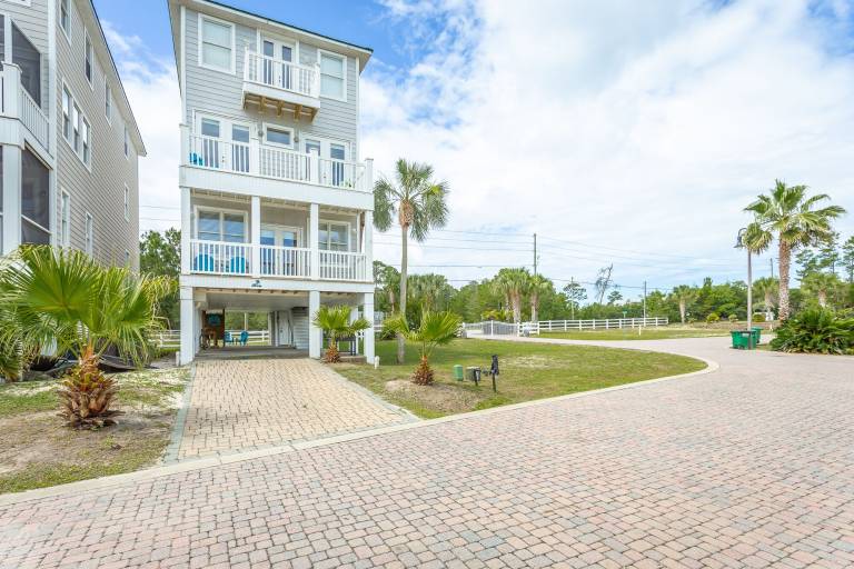 House Carrabelle