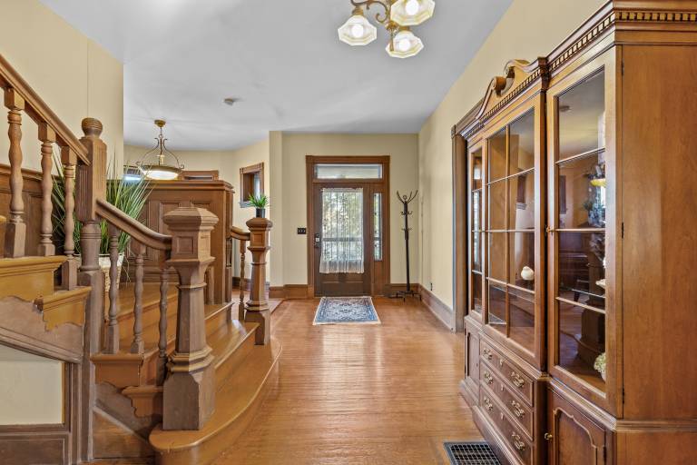 House with 5 rooms for 10 persons — photo 2