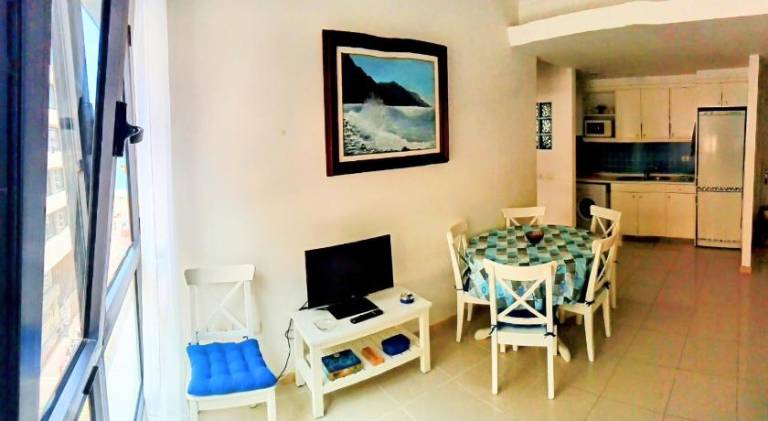 Apartment with pool — photo 2