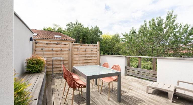 House with patio & garden — photo 5