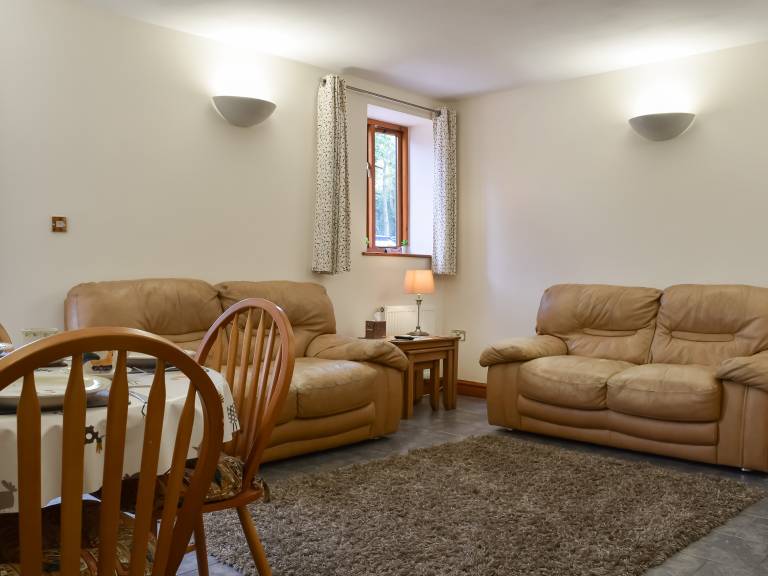 Family-friendly cottage with garden & barbecue | River view | Dogs allowed — photo 2