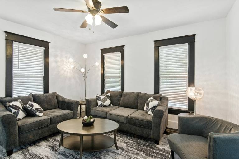 Historic Elegance in the Heart of Elizabeth City — photo 2