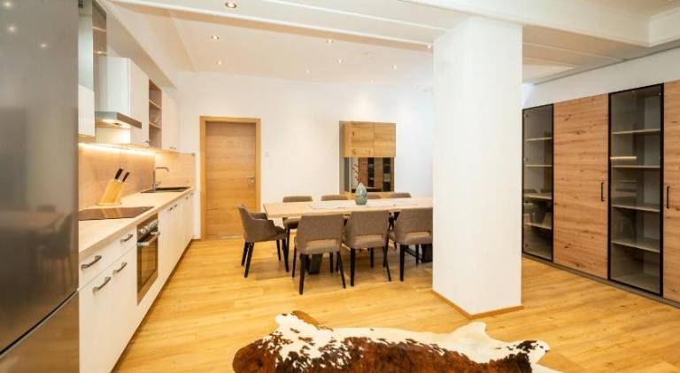 Rental apartment with terrace & yard — photo 2