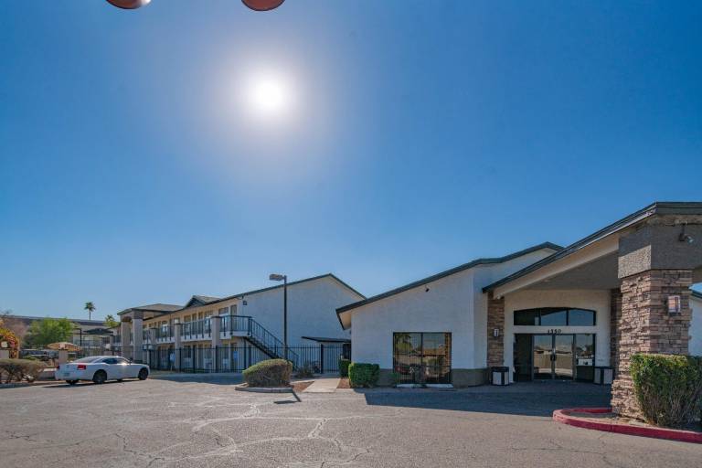 Hotel Rising in Phoenix, AZ