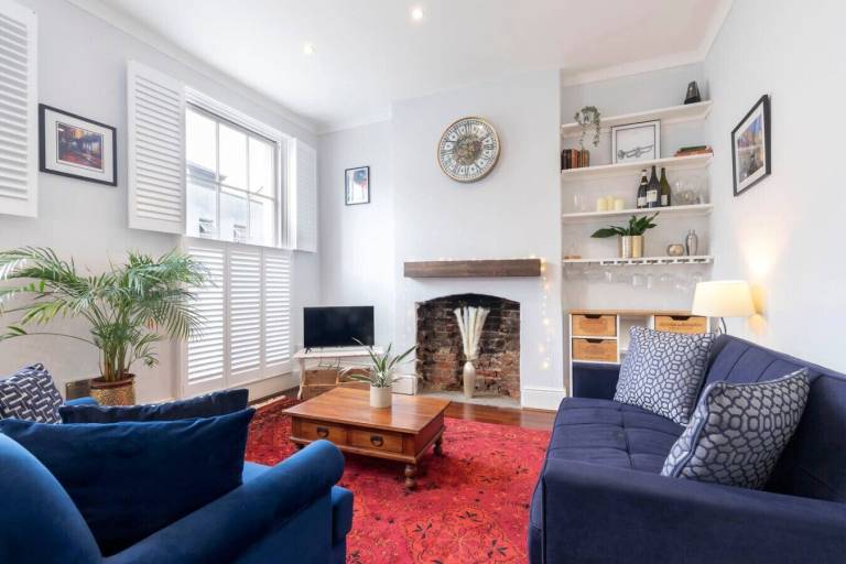 Apartment Cheltenham