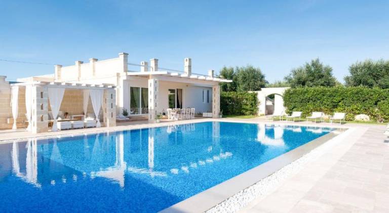 Villa with pool in Carovigno