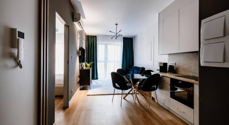 Apartment with terrace — photo 3