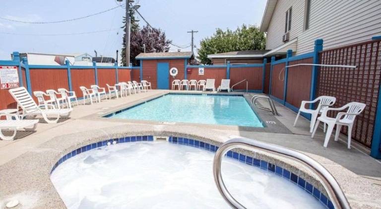 Rodeway Inn & Suites Spokane East — photo 2